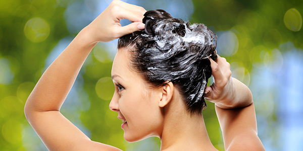 column0804_02 ヘアケア剤は髪に優しいものを